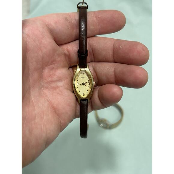 Vintage Ladies Timex Lot Of 5. All Run, In Excellent Condition. - Picture 12 of 14